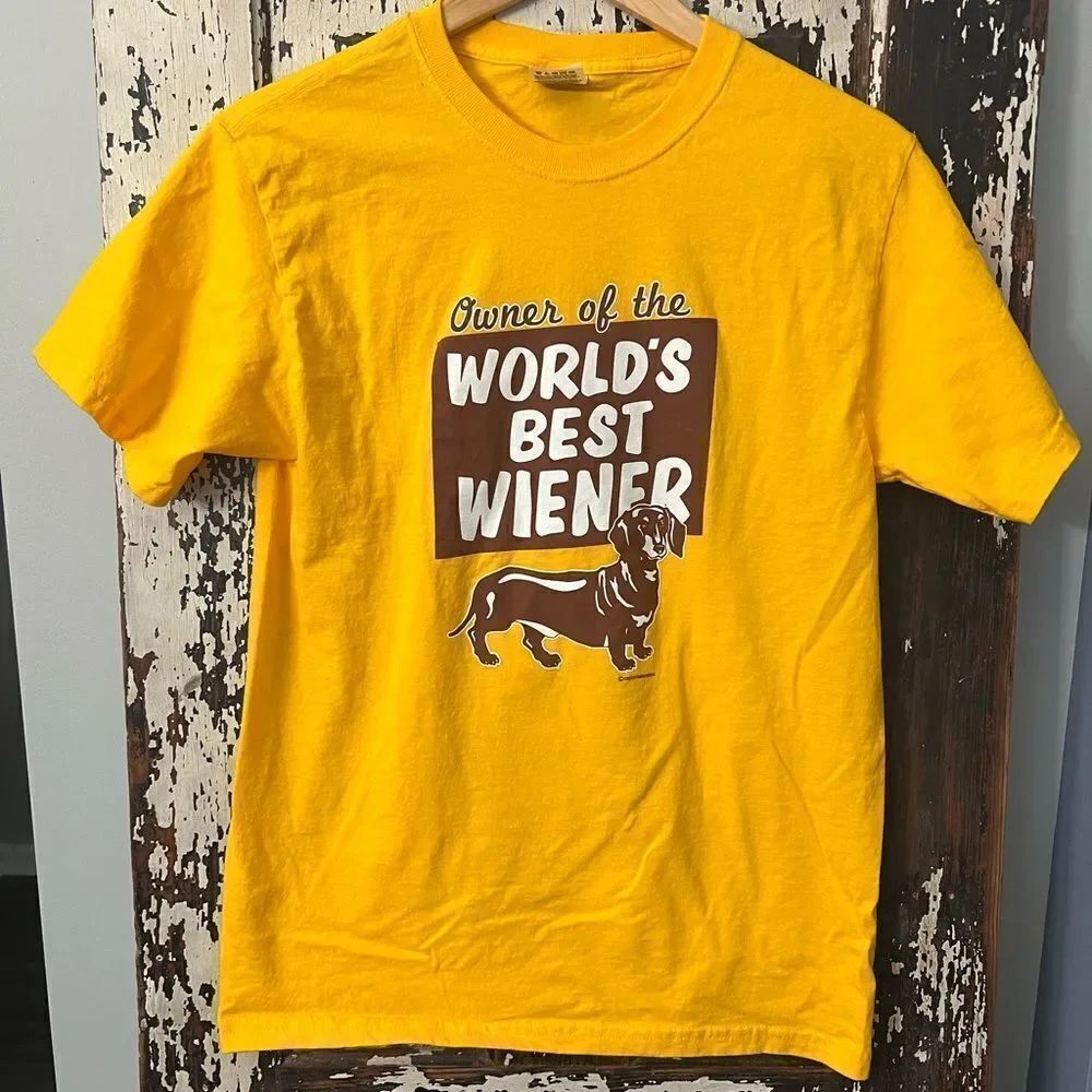 Owner of The World’s Best Wiener funny Dachshund colorful retro vintage tshirt M